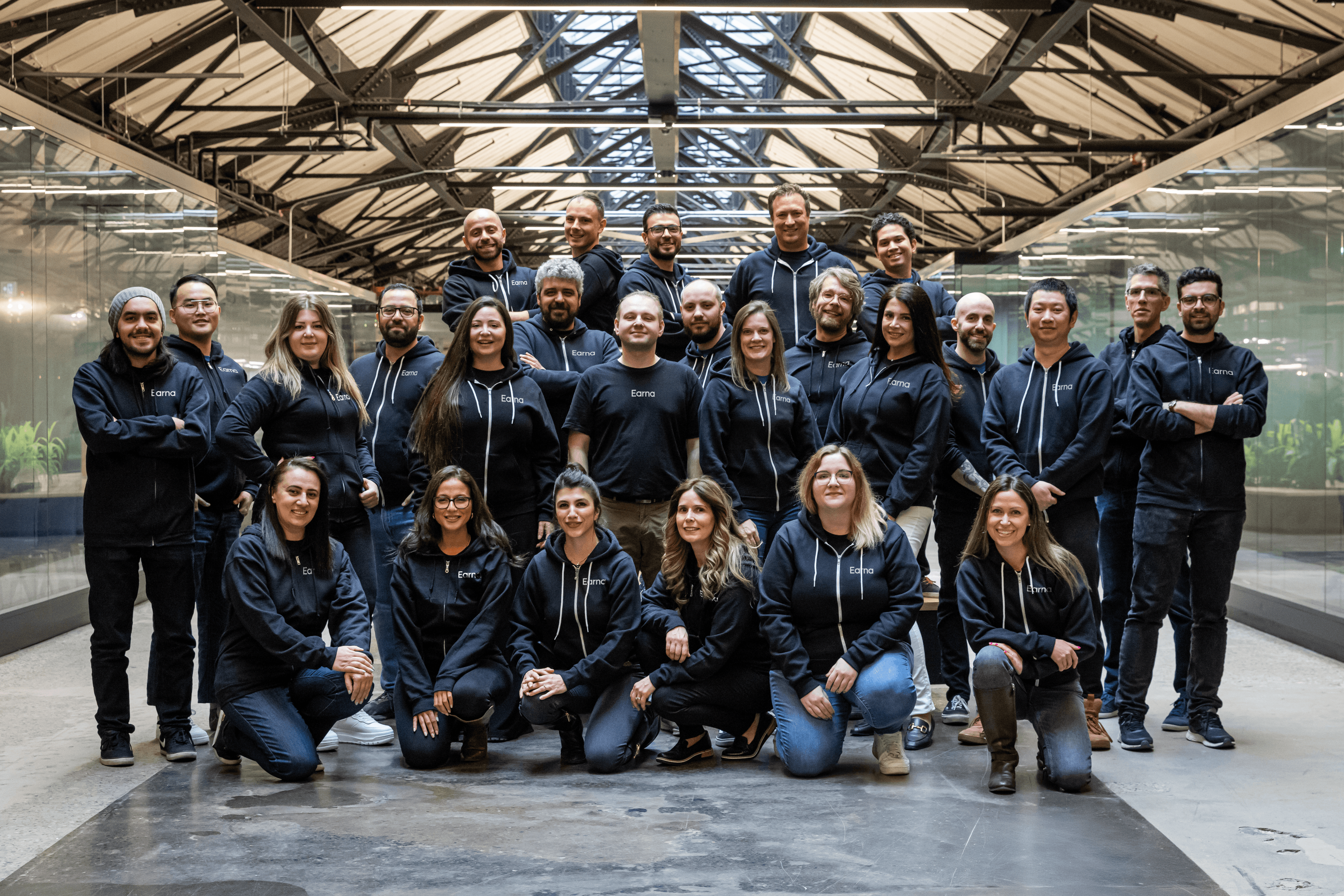Earna team